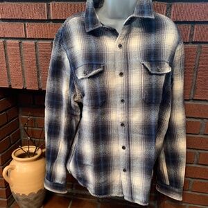 "Connecticut Originals" flannel, button-down shirt. L